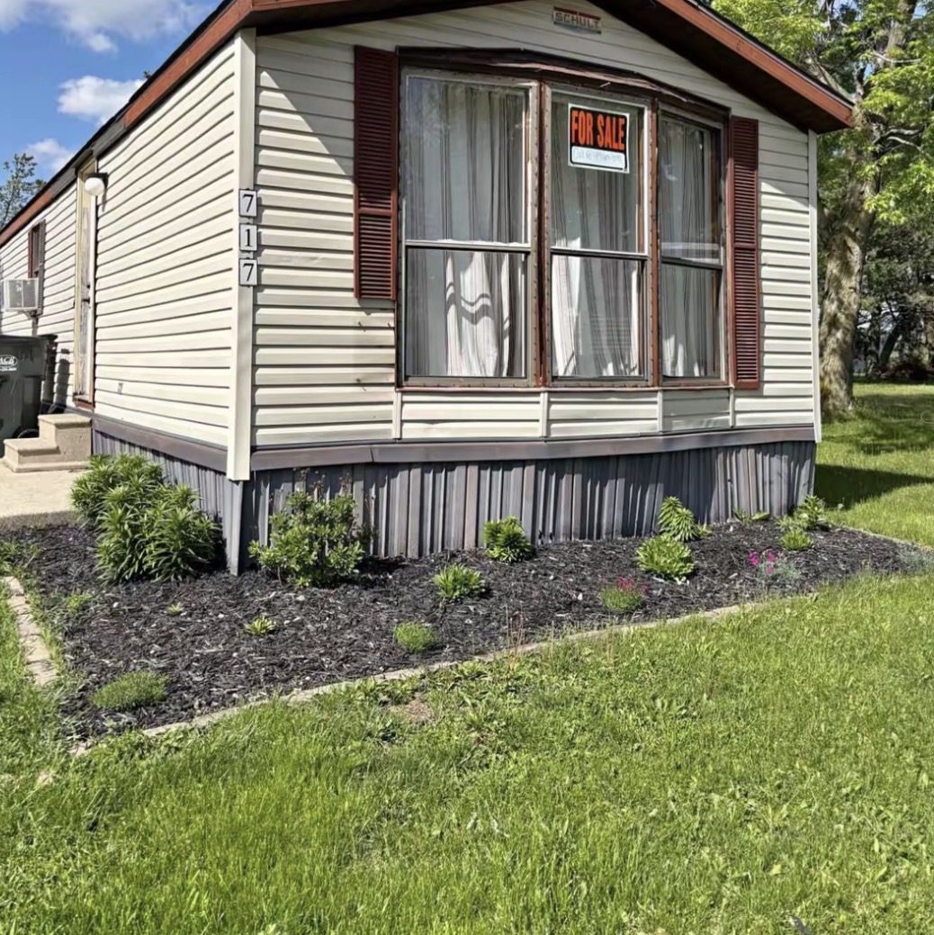 1990 Schult Mobile Home for Sale in Warren Ohio